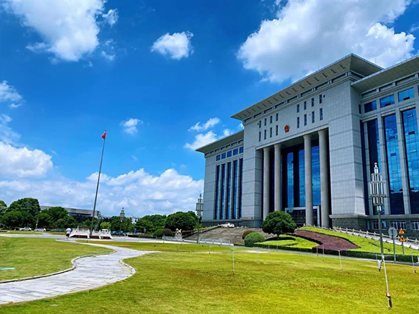 長沙市天心區(qū)市容環(huán)境衛(wèi)生管理局書院南路等8條道路維護(hù)項(xiàng)目